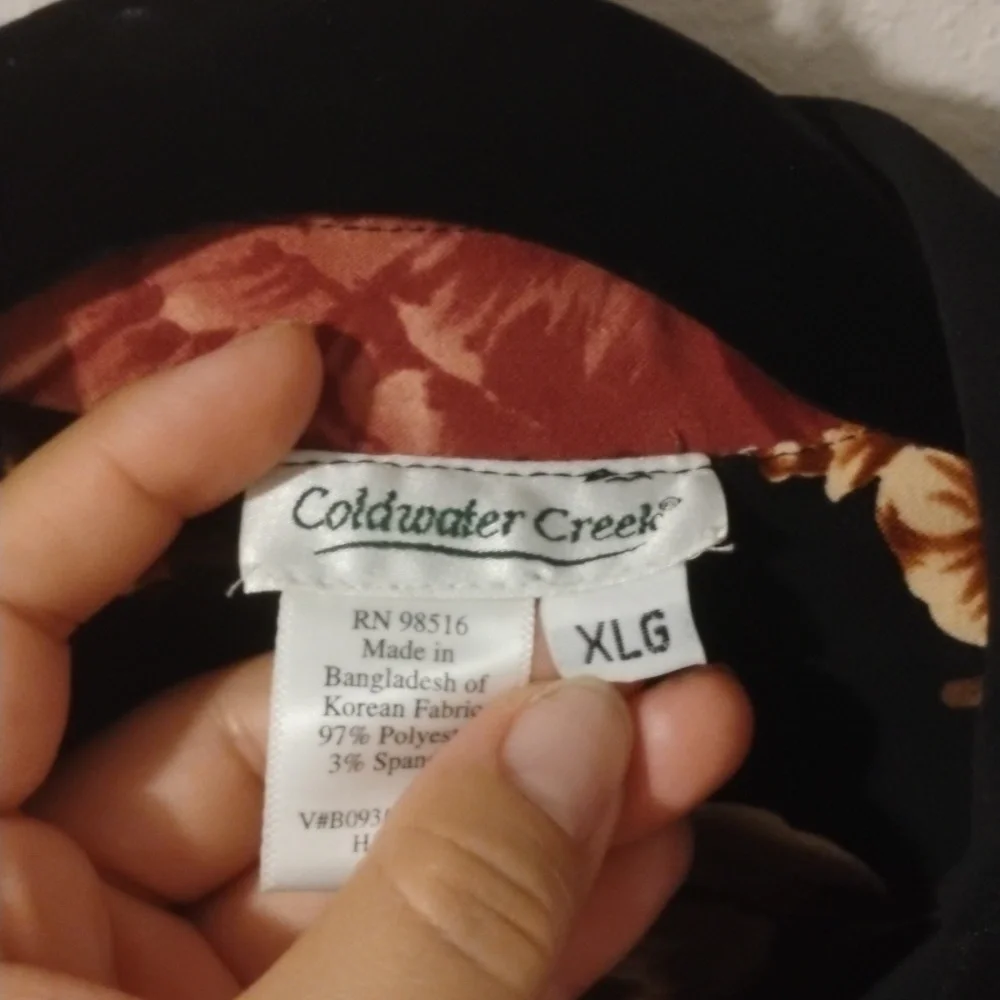 Floral Zip-up Long Sleeve Blouse - Picture 2 of 3